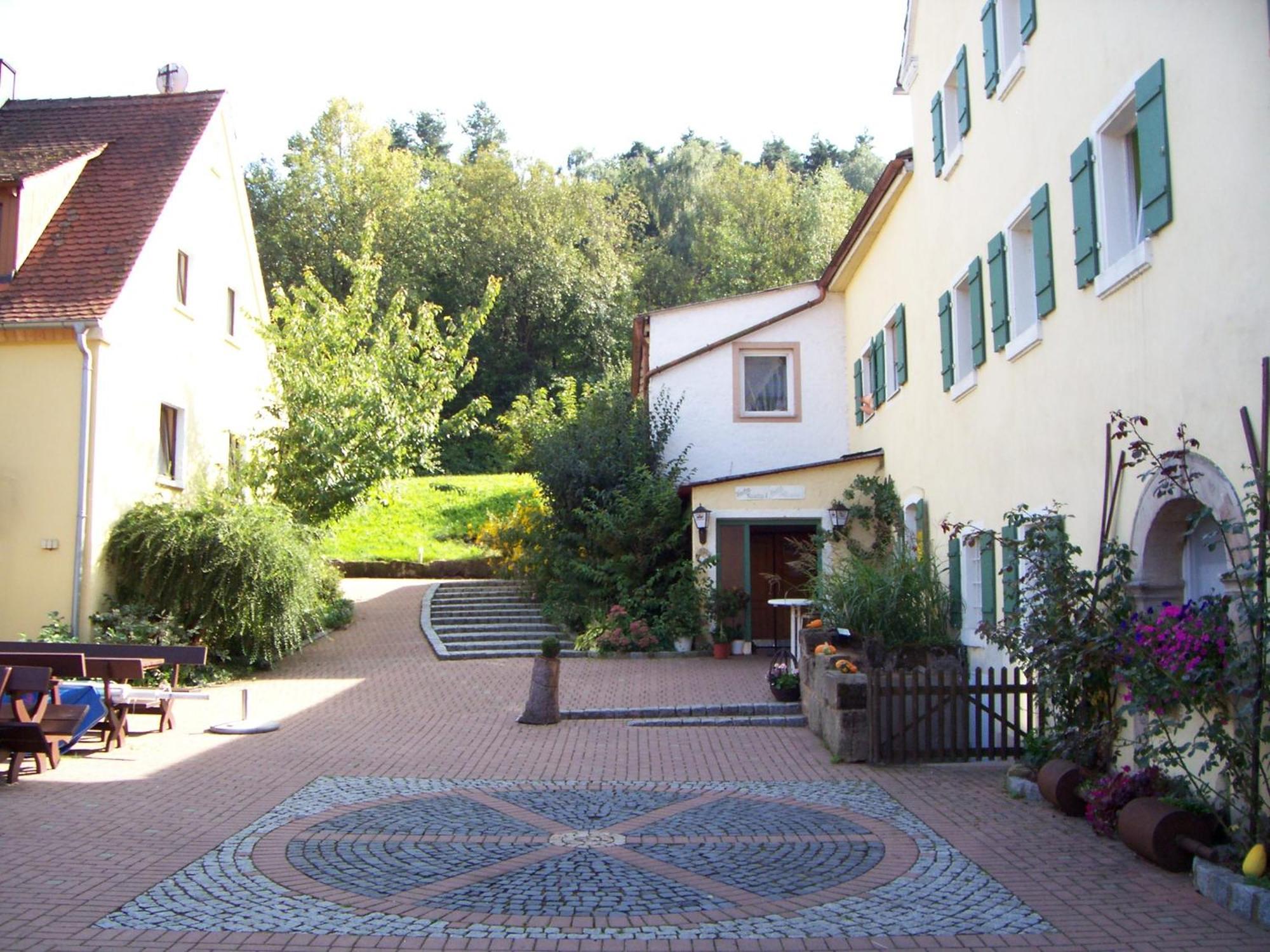 Landgasthof Gotzenmuehle Lichtenau  Eksteriør billede